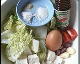 Foto langkah ke 1 dari resep Sup Sawi Putih Tahu Telur.