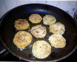 A picture of step 1 of Vegetable Burger.