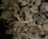 Foto langkah ke 2 dari resep Sirloin Steak with Mushroom Sauce.