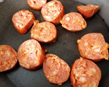 Foto del paso 2 de la receta: Arroz con chorizo