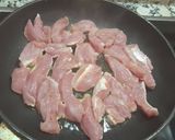 Foto del paso 1 de la receta Paella de solomillo y judías verdes