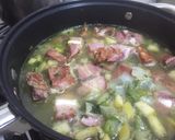Foto del paso 3 de la receta: Costillas de cerdo ahumado con jamón y verduras