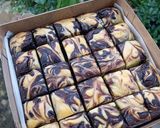 Foto langkah ke 10 dari resep Fudgy cheese brownies.