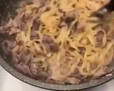 Foto del passaggio 6 della ricetta Tagliatelle radicchio crema gorgonzola e noci