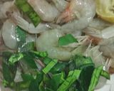 Foto langkah ke 1 dari resep Udang goreng ketumbar.