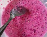 Foto langkah ke 2 dari resep Pancake Oat Buah Naga.