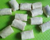 Foto langkah ke 2 dari resep Lumpia isi telur dan crab stick.