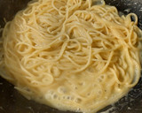 Foto langkah ke 3 dari resep Spaghetti dengan Butter Sauce.
