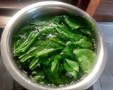 A picture of step 5 of Palak kachori with corn- paneer stuffing.