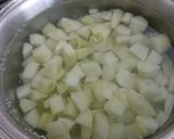 Foto do passo 3 de Salada de chuchu, ovos e cebola