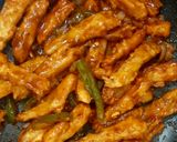 क्रिस्पी हनी चिल्ली पोटैटो(crispy honey chilli potato recepie in hindi) रेसिपी चरण 8 फोटो