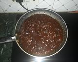 A picture of step 2 of Khajoor Imli Chutney.