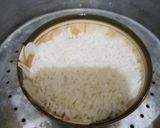 Foto langkah ke 4 dari resep Nasi Tim Ayam.