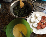 Foto del paso 1 de la receta: Hojaldrado de espinacas con queso de cabra, chorizo colorado y nueces