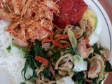Mie goreng kucai