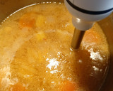 Foto del paso 6 de la receta: Crema de alubias pintas y manitas