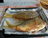 Foto langkah ke 4 dari resep Ikan Ekor Kuning Panggang.