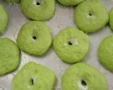 Gambar langkah 4 resipi Donut gula.