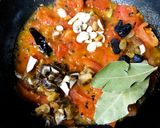 A picture of step 3 of Nolen Gur diye Tomato Chutney (Tomato Chutney with Date Palm Jaggery - Bong style).