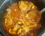 A picture of step 3 of Chicken in Tomato and Mushroom Sauce.