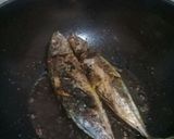 Foto langkah ke 1 dari resep Ikan Dencis Sambal Kelapa.