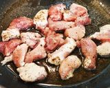Foto del paso 1 de la receta Paella de Magro de cerdo con Alcachofas