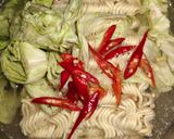 Foto langkah ke 1 dari resep Mie goreng ala ala.