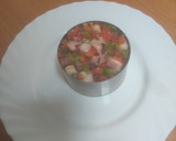 Foto del paso 5 de la receta: Mosaico de salpicón de pulpo y langostinos con puré de papas