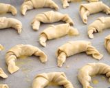 Foto del paso 4 de la receta: Medialunas rellenas de chocolate 😀