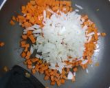 รูปขั้นตอนการทำที่ 3 ของ สปาเก็ตตี้ผัดซอสมะเขือเทศหมูสับ
