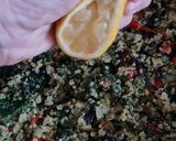 Foto del paso 3 de la receta: Salteado de vegetales al limón 🍋 Espinacas y quinoa salteadas y adherezadas con limón 🍋
