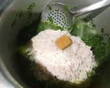 A picture of step 5 of Green Spinach Pulao.