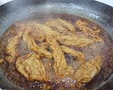 Hình bước làm 1 của món Chả cá rim mặn ngọt