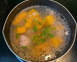 Hình bước làm 2 của món Canh bí đỏ thịt nạc băm