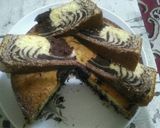 Foto langkah ke 8 dari resep Cake Ultah Dasar Butter Cake Zebra Ibu Rahmah.