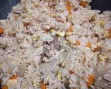 Foto langkah ke 5 dari resep Nasi Goreng Hongkong.