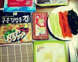 Hình bước làm 1 của món Cơm cuộn kimbab Hàn Quốc