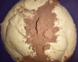 A picture of step 6 of Zebra cake.