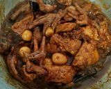 Foto langkah ke 5 dari resep Semur ceker + tahu + telur puyuh pedas manis.
