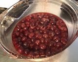 Une image de l'étape 5 de Compote de cerises et cassis.
