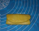 Foto langkah ke 6 dari resep Bolen Pisang Lilit.