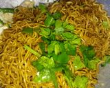 Foto langkah ke 5 dari resep Mie Goreng.
