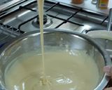 Foto langkah ke 3 dari resep Bolu Pisang Teflon.
