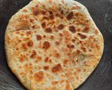 मूली का स्टफ्ड पराठा (mooli ka stuffed paratha recipe in Hindi) रेसिपी चरण 4 फोटो