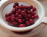 Habos, csokis, meggyes csiga recept fázis 7 fotója