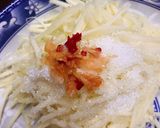 Hình bước làm 1 của món Cá điêu hồng chiên cặp xoài bằm
