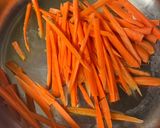 Une image de l'étape 1 de Riz façon bibimpap au boeuf et à la citronnelle.