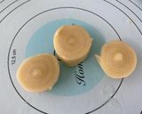 A picture of step 4 of Khanom Pia (Chinese Pastry).