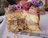 Foto del paso 17 de la receta: TARTA de CUMPLEAÑOS con Crema de Kinder Bueno y Ganaché de Chocolate Blanco (con nata)