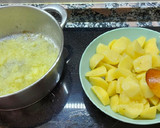 Foto del paso 2 de la receta: Guisado de calamarcitos y patatas